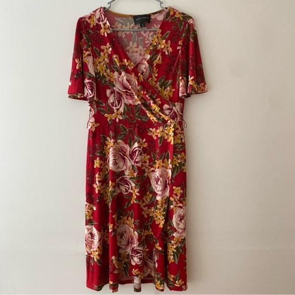 Donna Morgan red floral faux wrap dress Size 6 - Picture 1 of 10